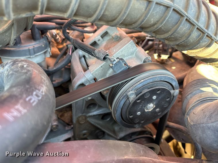 image for item OM9663 1994 Ford F150 SuperCab pickup truck