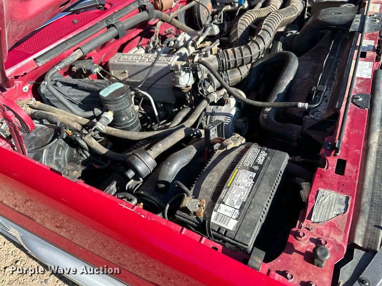 image for item OM9663 1994 Ford F150 SuperCab pickup truck