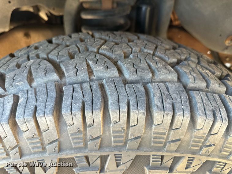 image for item OM9663 1994 Ford F150 SuperCab pickup truck