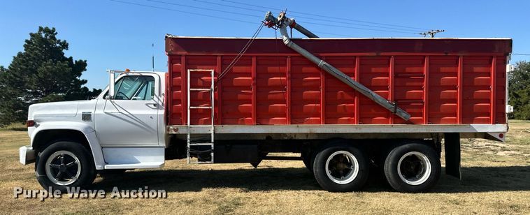 image for item OM9664 1975 Chevrolet C65 grain truck