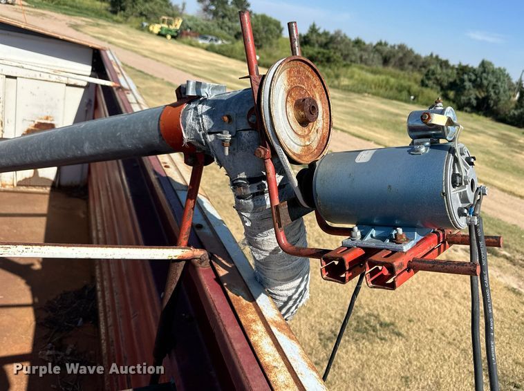 image for item OM9664 1975 Chevrolet C65 grain truck