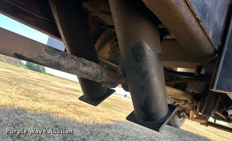 image for item OM9664 1975 Chevrolet C65 grain truck