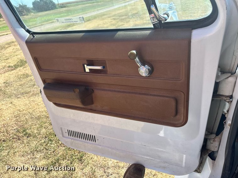 image for item OM9664 1975 Chevrolet C65 grain truck