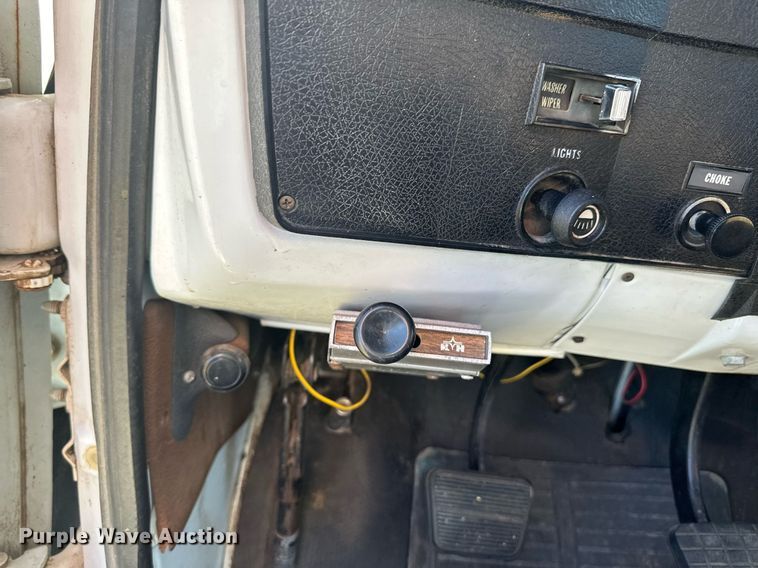 image for item OM9664 1975 Chevrolet C65 grain truck