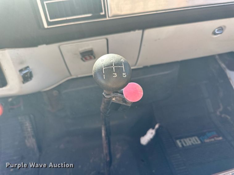 image for item OM9664 1975 Chevrolet C65 grain truck