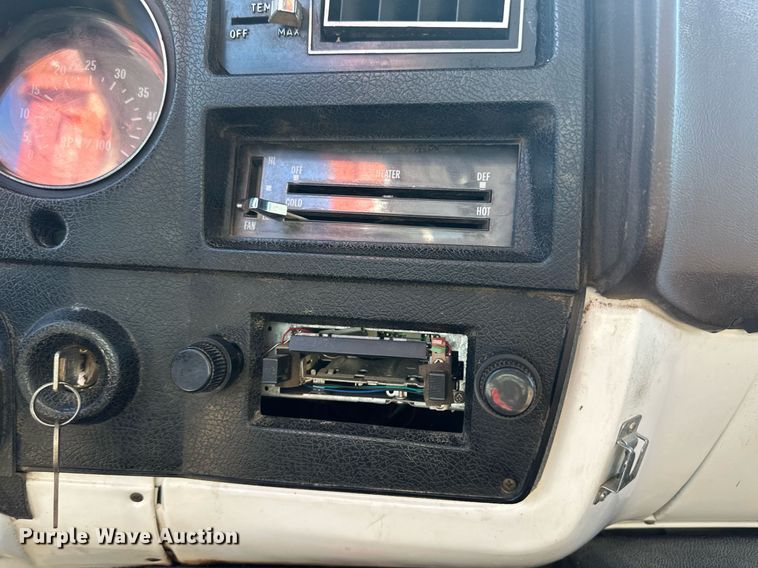 image for item OM9664 1975 Chevrolet C65 grain truck