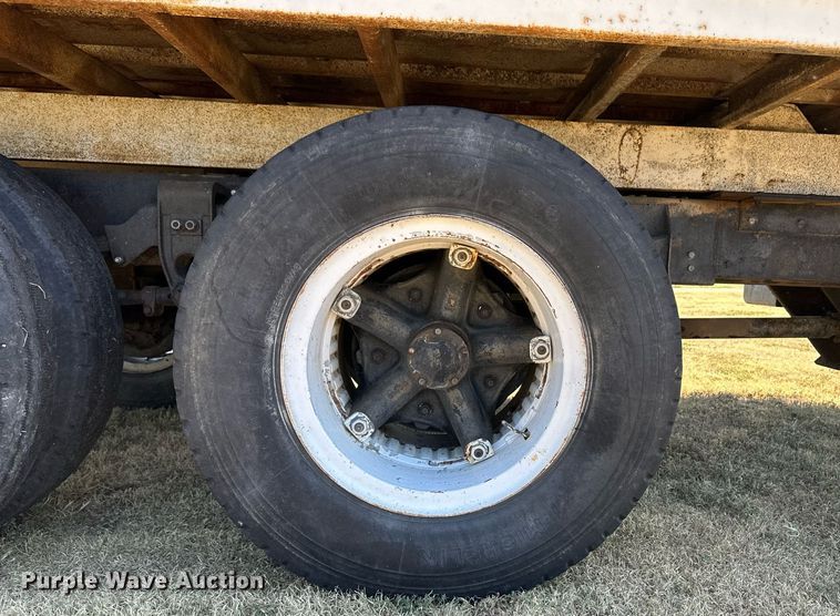 image for item OM9664 1975 Chevrolet C65 grain truck