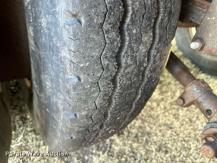 image for item OM9664 1975 Chevrolet C65 grain truck