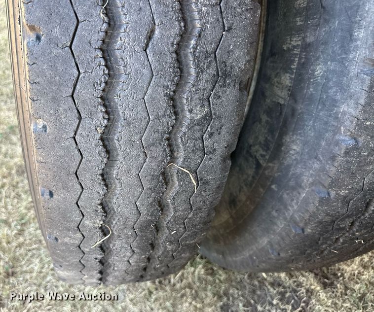 image for item OM9664 1975 Chevrolet C65 grain truck