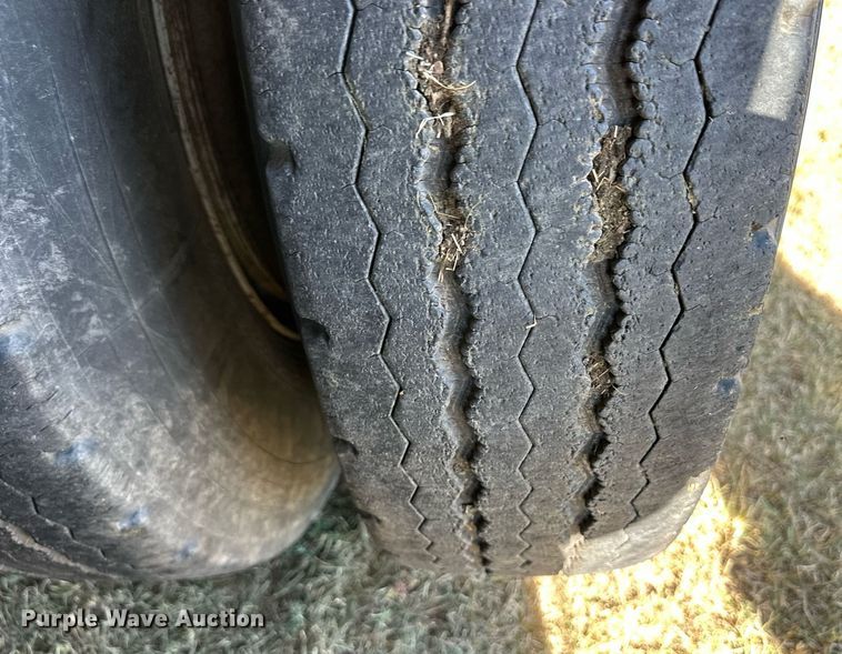 image for item OM9664 1975 Chevrolet C65 grain truck