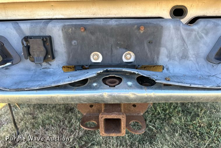 image for item OM9665 2004 Dodge Ram 2500 Quad Cab pickup truck