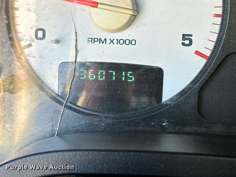 image for item OM9665 2004 Dodge Ram 2500 Quad Cab pickup truck