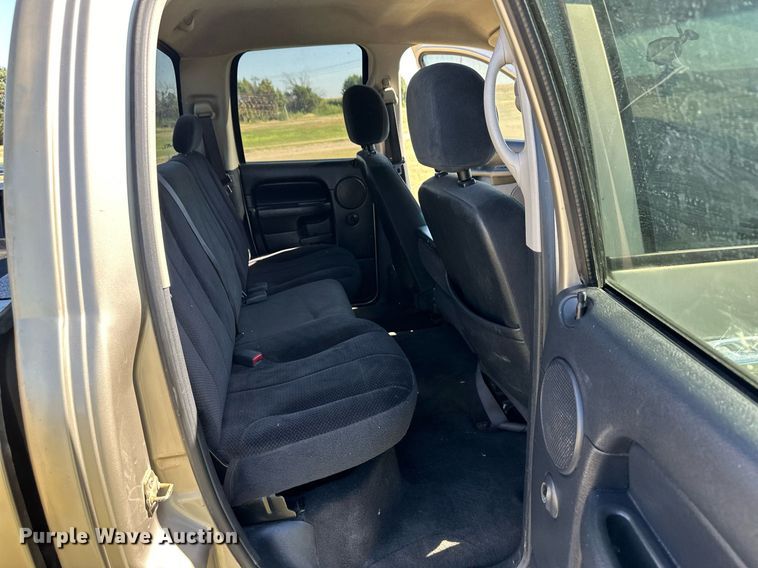 image for item OM9665 2004 Dodge Ram 2500 Quad Cab pickup truck