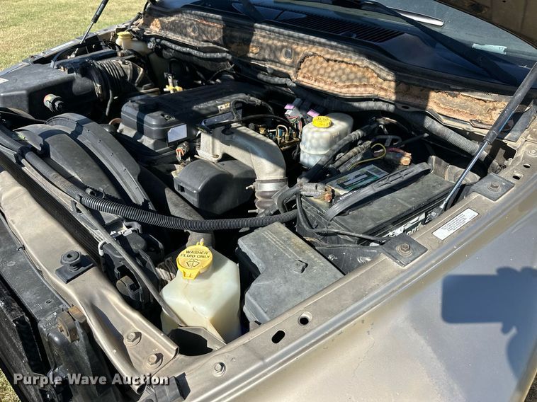 image for item OM9665 2004 Dodge Ram 2500 Quad Cab pickup truck