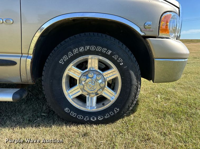 image for item OM9665 2004 Dodge Ram 2500 Quad Cab pickup truck