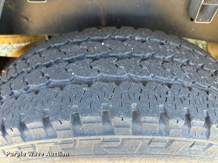 image for item OM9665 2004 Dodge Ram 2500 Quad Cab pickup truck