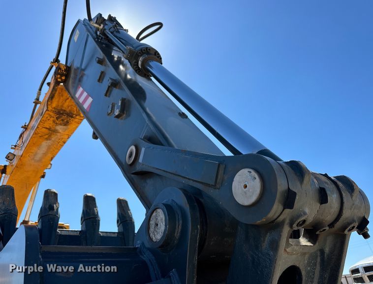 image for item DG4487 2004 Hyundai  290 excavator