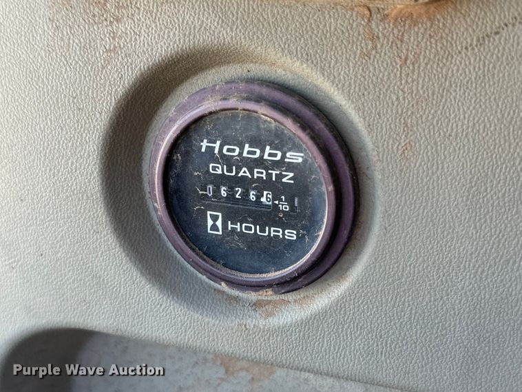 image for item DG4487 2004 Hyundai  290 excavator