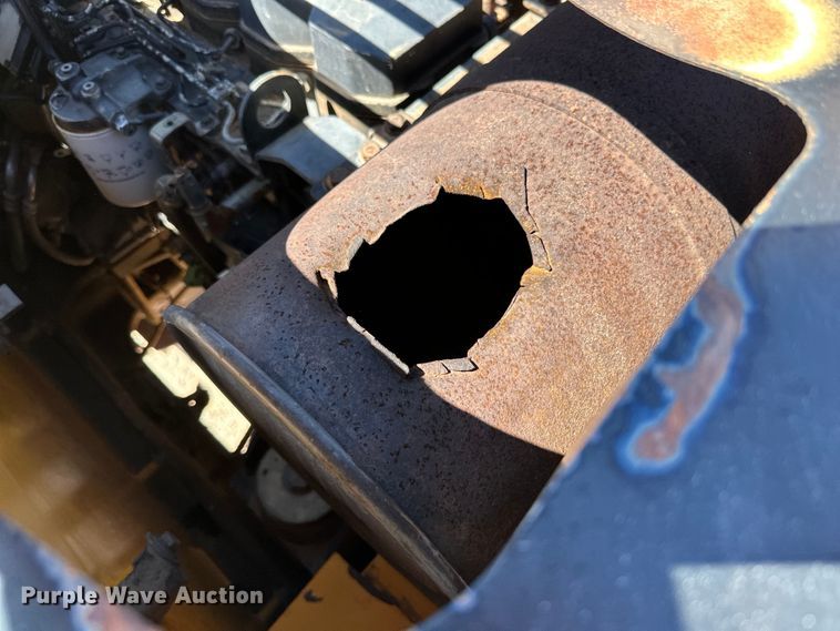 image for item DG4487 2004 Hyundai  290 excavator