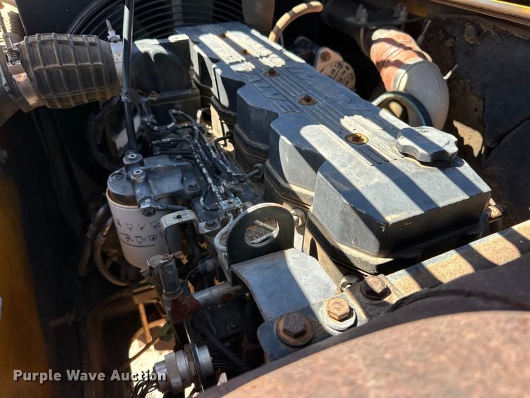 image for item DG4487 2004 Hyundai  290 excavator