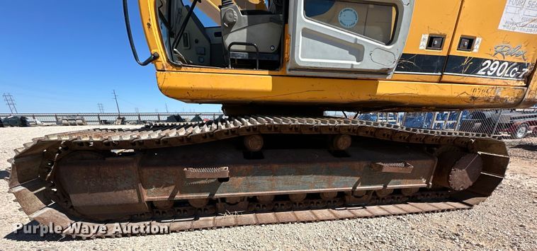 image for item DG4487 2004 Hyundai  290 excavator