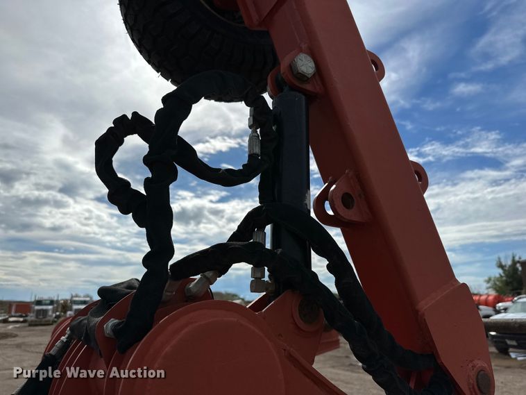 image for item DG4492 2014 Ditch Witch RT120 Quad vibratory cable plow