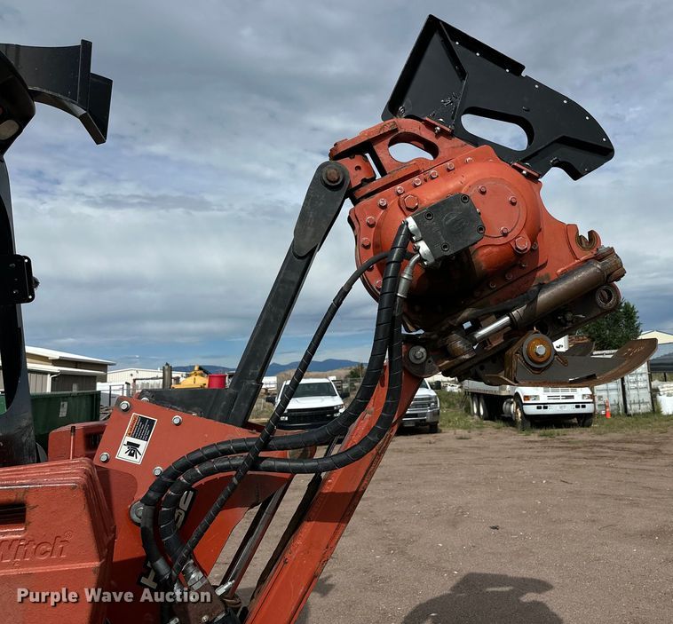 image for item DG4492 2014 Ditch Witch RT120 Quad vibratory cable plow