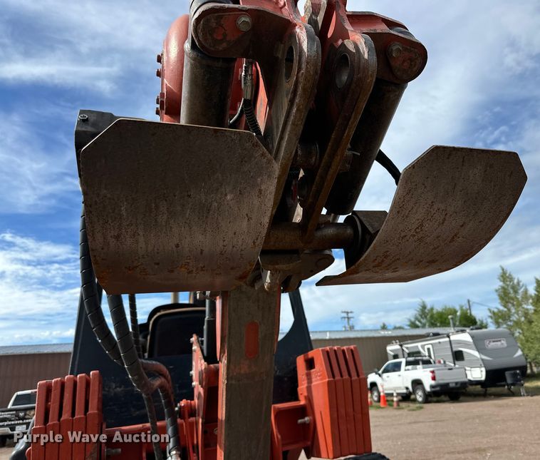 image for item DG4492 2014 Ditch Witch RT120 Quad vibratory cable plow