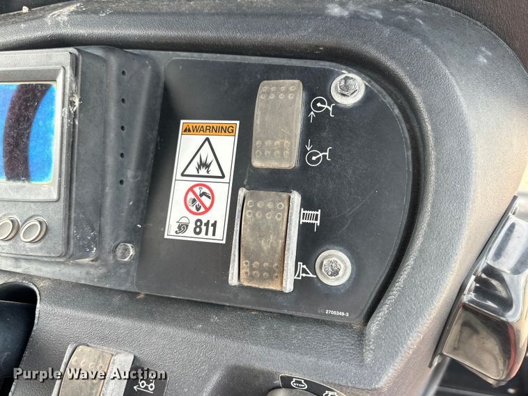 image for item DG4492 2014 Ditch Witch RT120 Quad vibratory cable plow