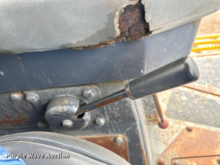 image for item DG4497 1999 Komatsu D65PX-12 dozer