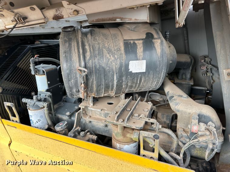 image for item DG4497 1999 Komatsu D65PX-12 dozer