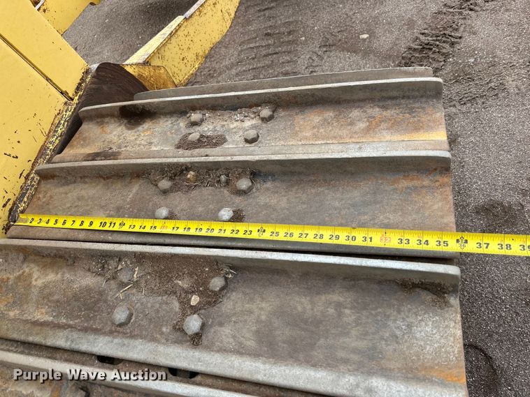 image for item DG4497 1999 Komatsu D65PX-12 dozer