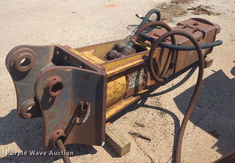 image for item DL1052 Excavator breaker