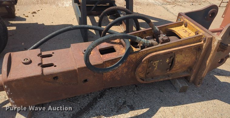 image for item DL1052 Excavator breaker