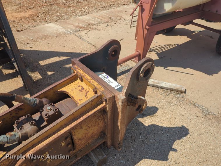 image for item DL1052 Excavator breaker