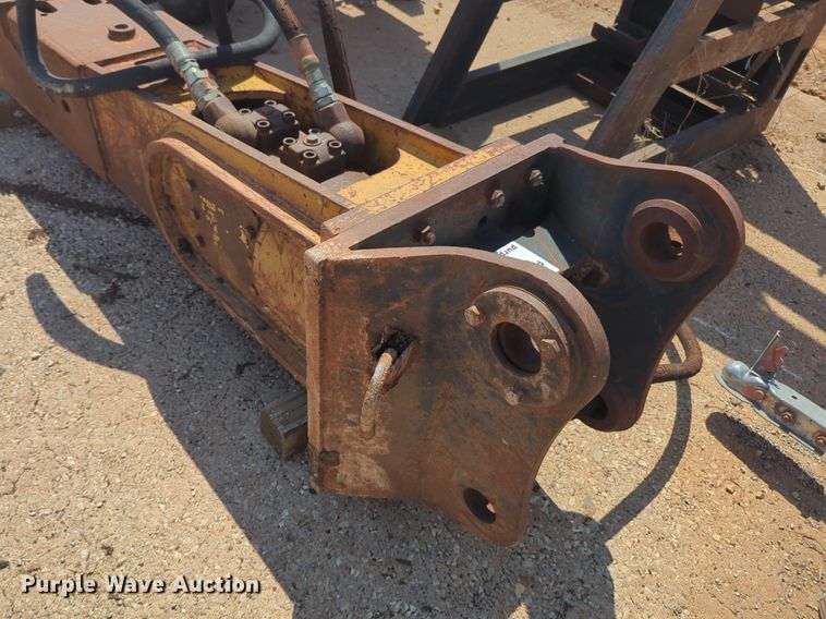 image for item DL1052 Excavator breaker