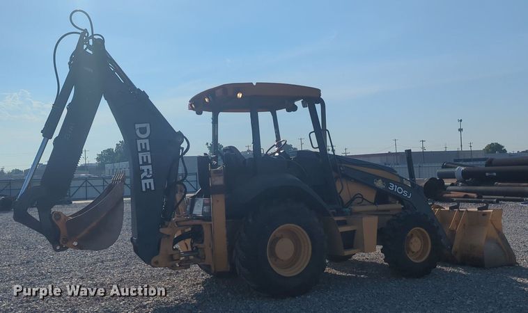 image for item DL1070 2011 John Deere  310SJ backhoe