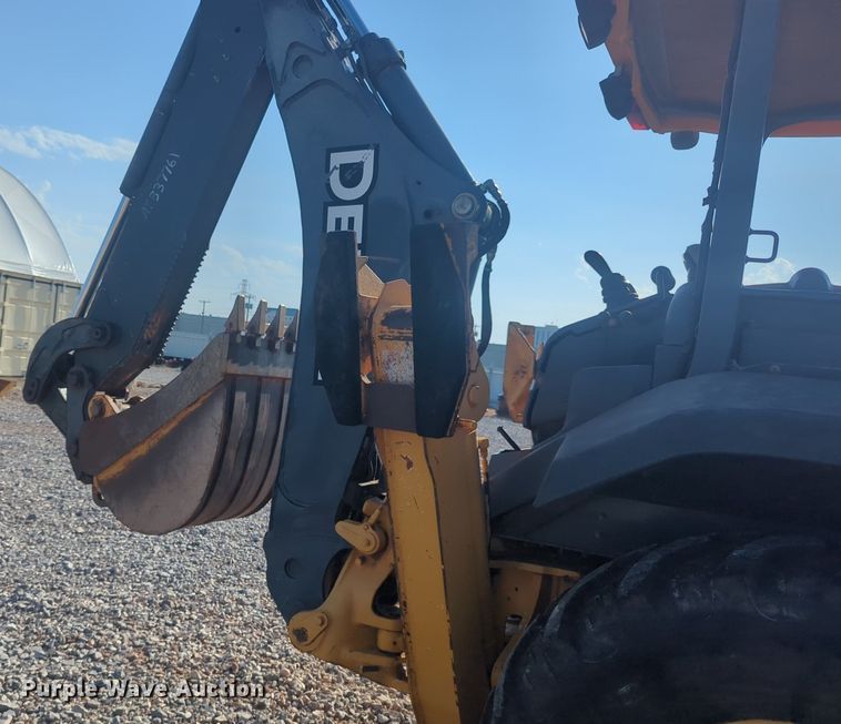 image for item DL1070 2011 John Deere  310SJ backhoe
