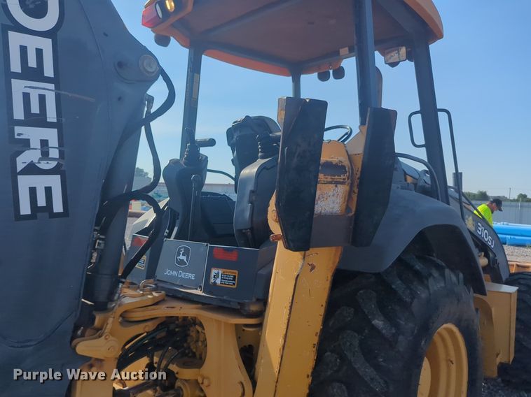 image for item DL1070 2011 John Deere  310SJ backhoe