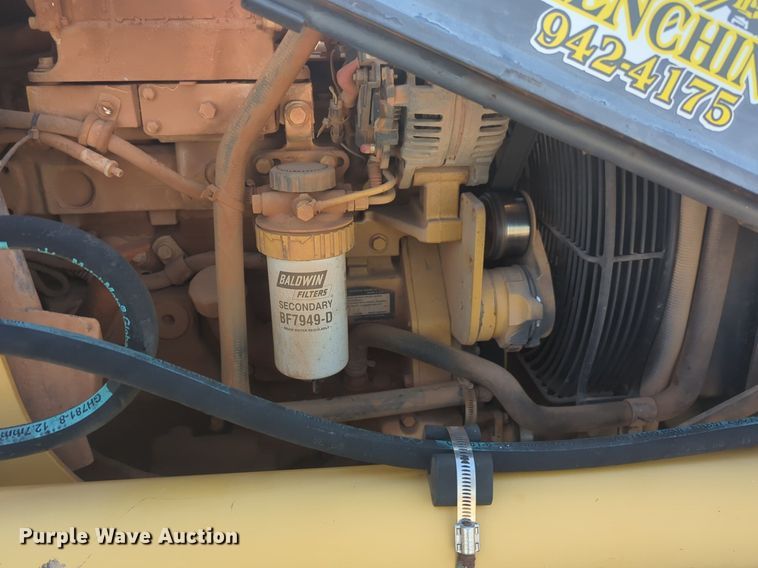 image for item DL1070 2011 John Deere  310SJ backhoe