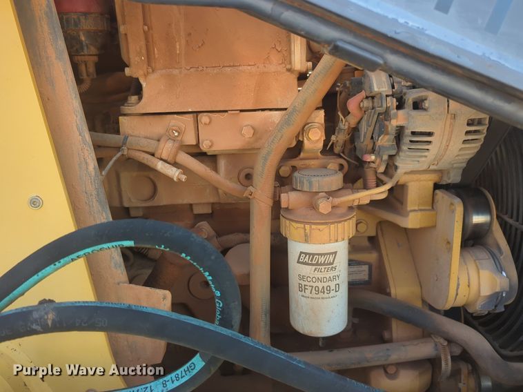 image for item DL1070 2011 John Deere  310SJ backhoe