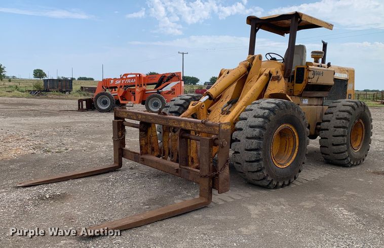 image for item DM1773 1981 John Deere 644B wheel loader