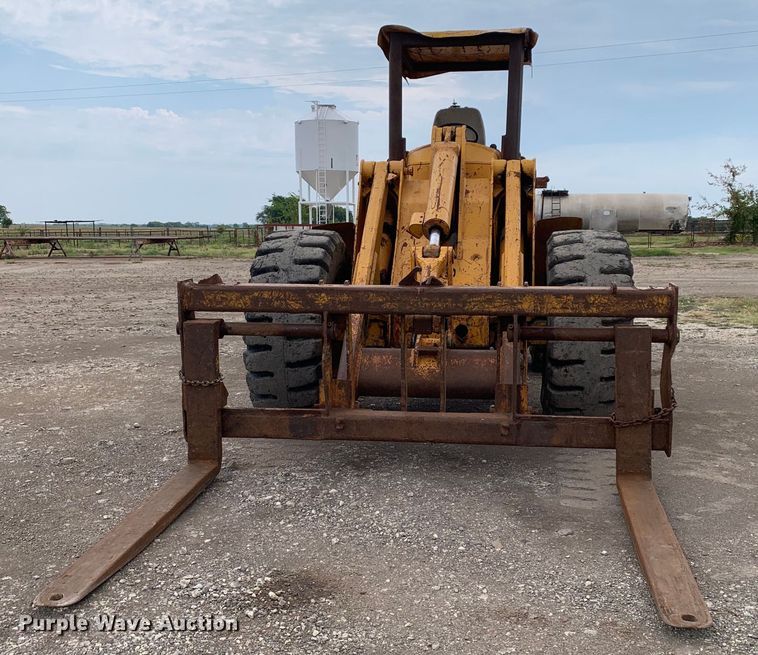 image for item DM1773 1981 John Deere 644B wheel loader