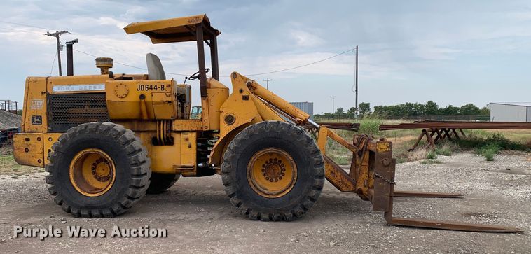 image for item DM1773 1981 John Deere 644B wheel loader