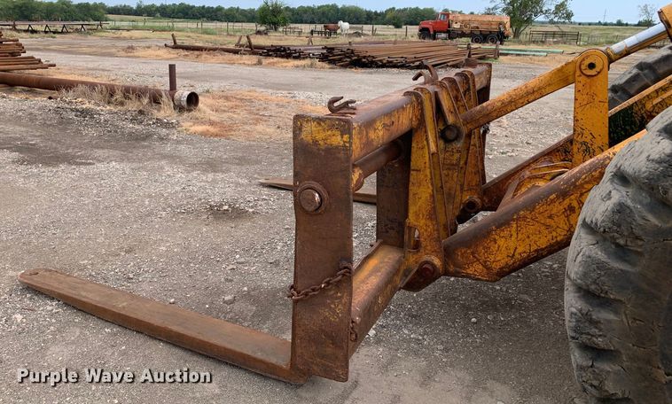 image for item DM1773 1981 John Deere 644B wheel loader