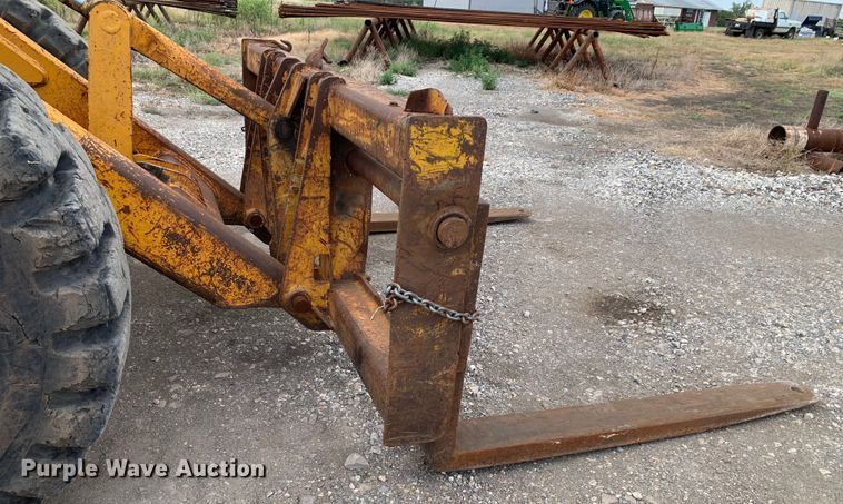 image for item DM1773 1981 John Deere 644B wheel loader