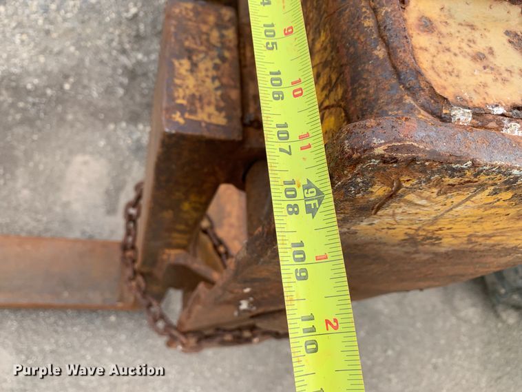 image for item DM1773 1981 John Deere 644B wheel loader