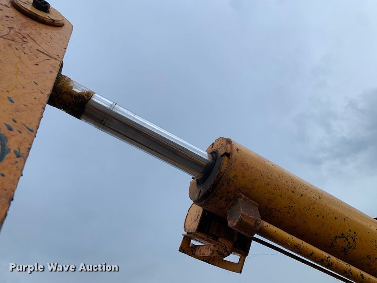 image for item DM1773 1981 John Deere 644B wheel loader