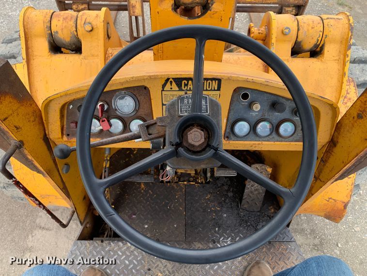 image for item DM1773 1981 John Deere 644B wheel loader