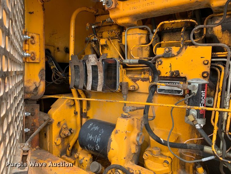 image for item DM1773 1981 John Deere 644B wheel loader